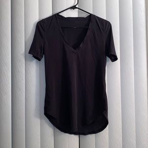 Lululemon Love Tee black size 6